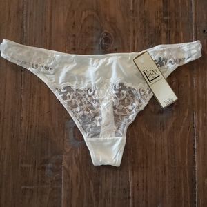 Felina Low Rise Size Medium